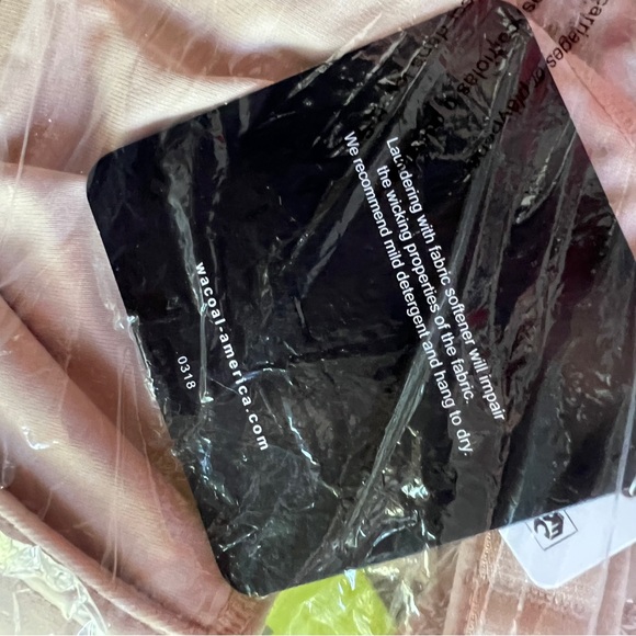 Wacoal Simone Sport Underwire Bra 36C 855170 - Picture 7 of 7